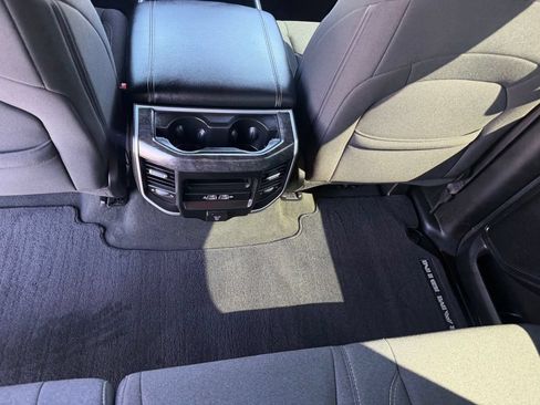 Used 2020 RAM 1500 Big Horn AWD/4WD image 24