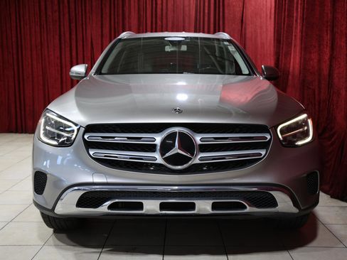 Used 2020 Mercedes-Benz GLC 300 image 9