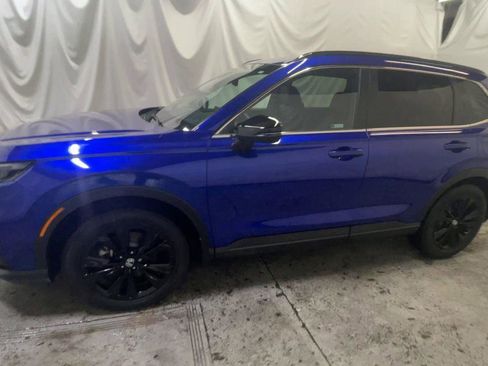 Used 2025 Honda CR-V Sport Touring image 4