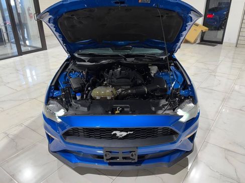 Used 2020 Ford Mustang Coupe RWD image 4