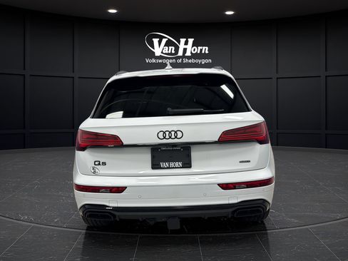 Used 2023 Audi Q5 2.0T Prestige w/ Prestige Package AWD/4WD image 6