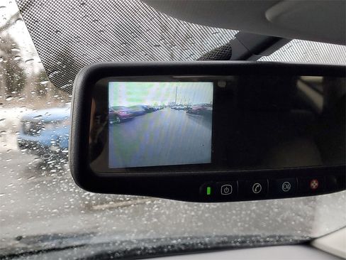 Used 2011 Chevrolet Traverse LT w/ Personal Connectivity Package image 22