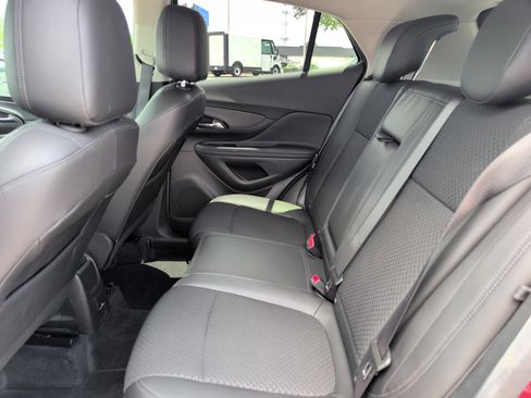 Used 2022 Buick Encore Preferred w/ Safety Package FWD image 31