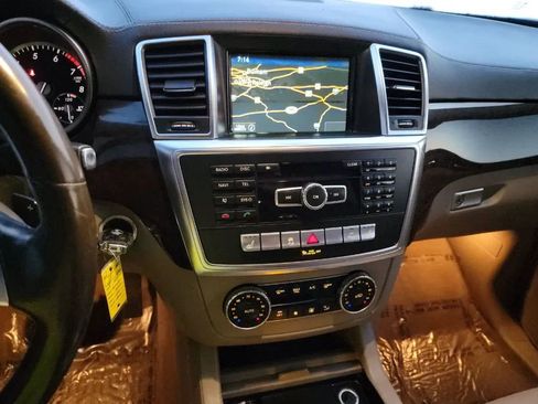 Used 2014 Mercedes-Benz GL 450 4MATIC w/ Lane Tracking Package image 8