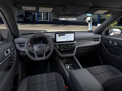 New 2026 Ford Explorer ST-Line w/ ST-Line Street Pack AWD/4WD image 9