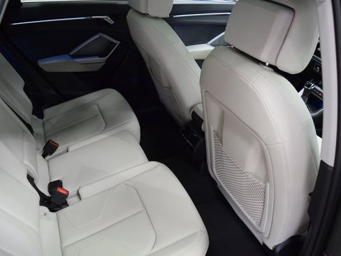 New 2025 Audi Q3 2.0T Premium Plus image 6