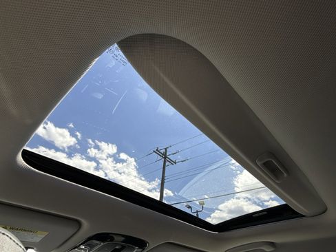 Certified 2024 Hyundai Tucson SEL w/ Convenience Package FWD image 24