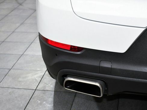 Used 2022 Porsche Cayenne Coupe image 81