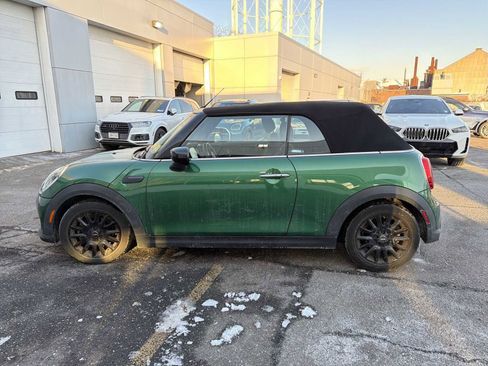 Used 2023 MINI Cooper Cooper image 4