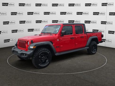 Used 2020 Jeep Gladiator Sport w/ Quick Order Package 24S image 2