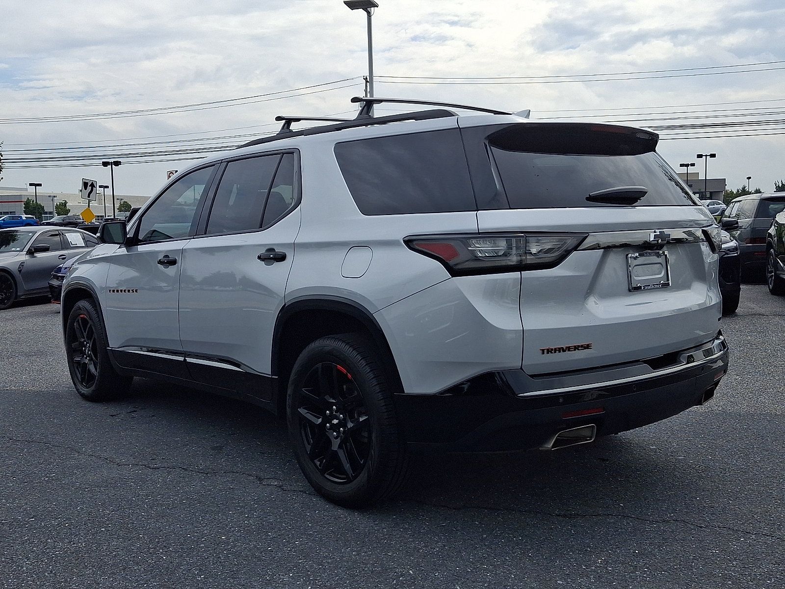 Used 2020 Chevrolet Traverse Premier w/ Redline Edition AWD/4WD image 4