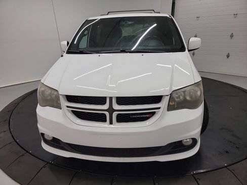 Used 2017 Dodge Grand Caravan GT FWD image 2