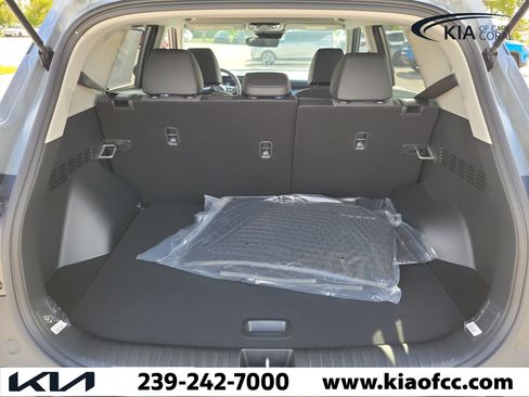 New 2026 Kia Seltos S FWD image 10