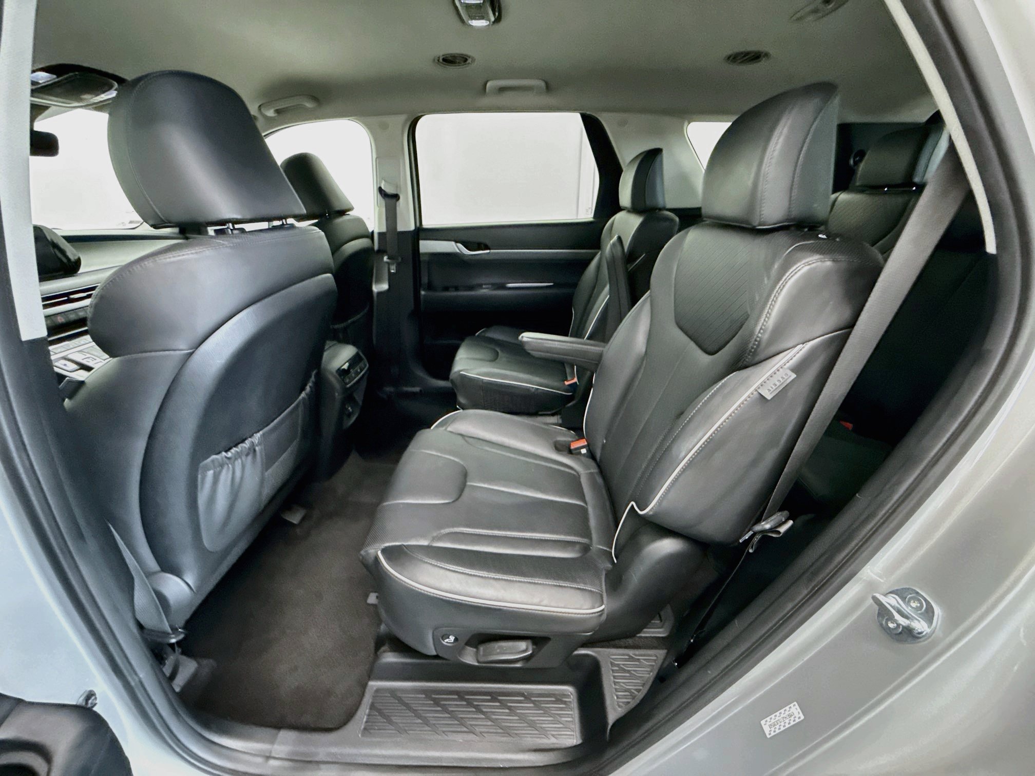 Used 2025 Hyundai Palisade SEL FWD image 29