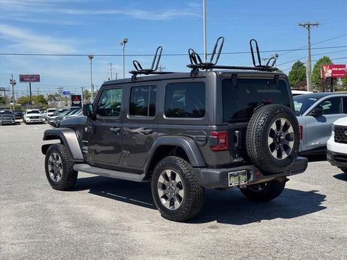 Used 2020 Jeep Wrangler Unlimited Sahara AWD/4WD image 5
