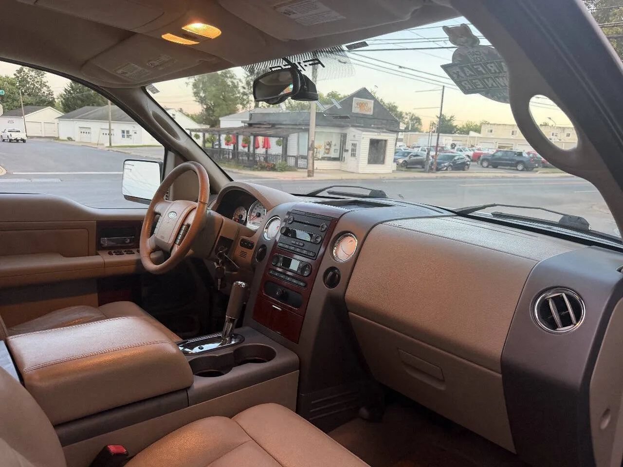 Used 2005 Ford F150 Lariat AWD/4WD image 29