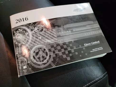 Used 2016 Chevrolet Cruze LT image 47