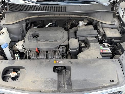 Used 2017 Kia Sorento LX w/ LX Convenience Package image 31