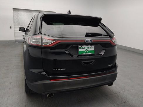 Used 2017 Ford Edge SE FWD image 6