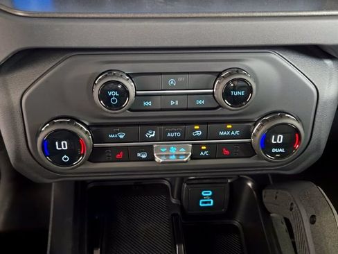 New 2025 Ford Bronco Big Bend w/ Black Diamond Package AWD/4WD image 15