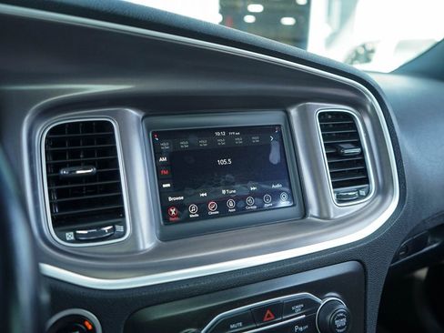 Used 2022 Dodge Charger SXT w/ Leather Interior Group image 21