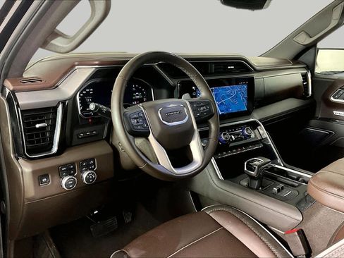 Used 2025 GMC Sierra 1500 Denali w/ Denali Reserve Package AWD/4WD image 17