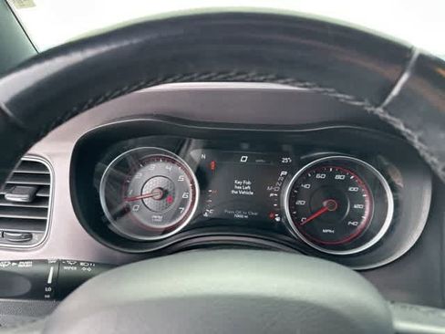 Used 2020 Dodge Charger SXT image 8