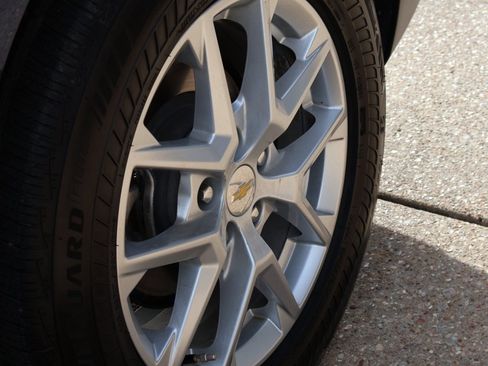 Used 2022 Chevrolet Equinox LT image 40