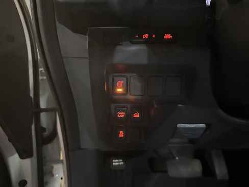 Used 2023 Nissan Frontier SV w/ Midnight Edition Package image 4