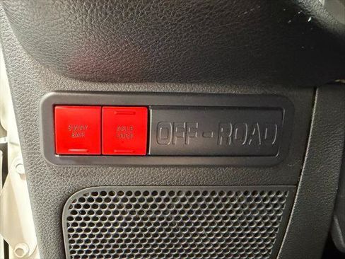 Used 2015 Jeep Wrangler Rubicon AWD/4WD image 13