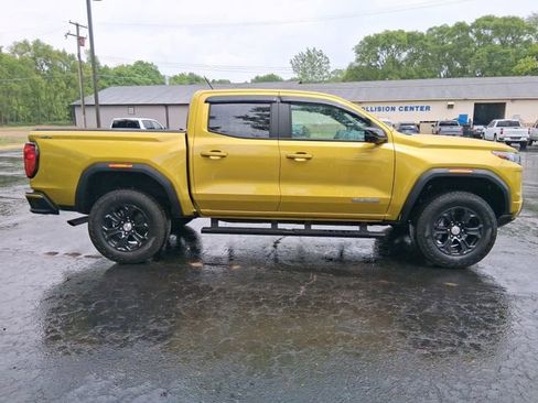Used 2023 GMC Canyon Elevation w/ Elevation Premium Package AWD/4WD image 6