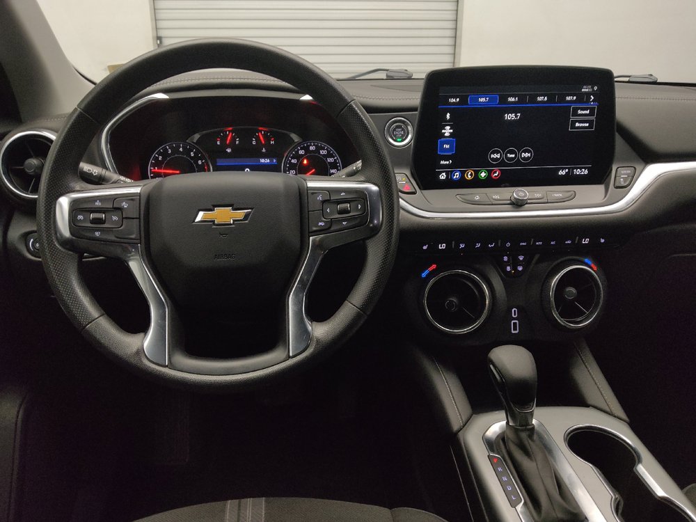 Used 2025 Chevrolet Blazer LT FWD image 22