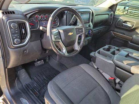 Used 2021 Chevrolet Silverado 1500 LT image 19