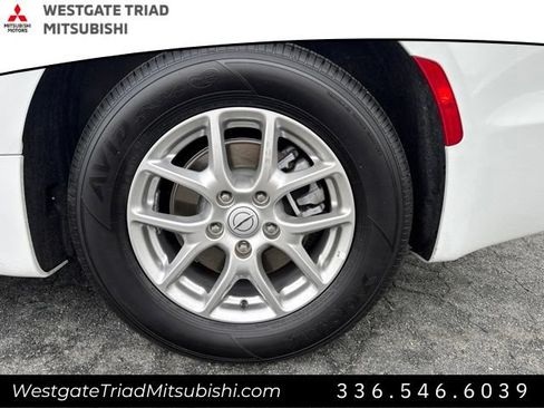 Used 2026 Chrysler Pacifica Select FWD image 20