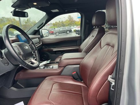 Used 2023 Ford Expedition Max Limited image 19