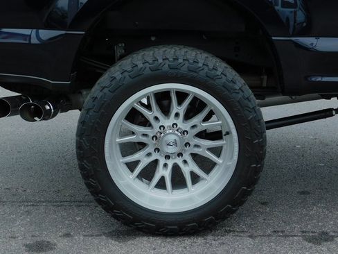 Used 2022 Ford F250 Platinum image 10