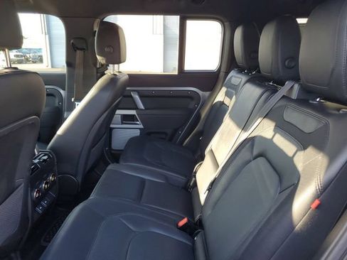 Used 2023 Land Rover Defender 130 X-Dynamic SE AWD/4WD image 10