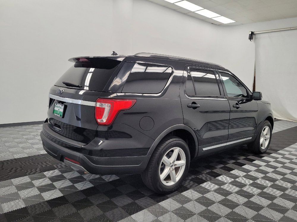 Used 2019 Ford Explorer XLT w/ Equipment Group 202A FWD image 9