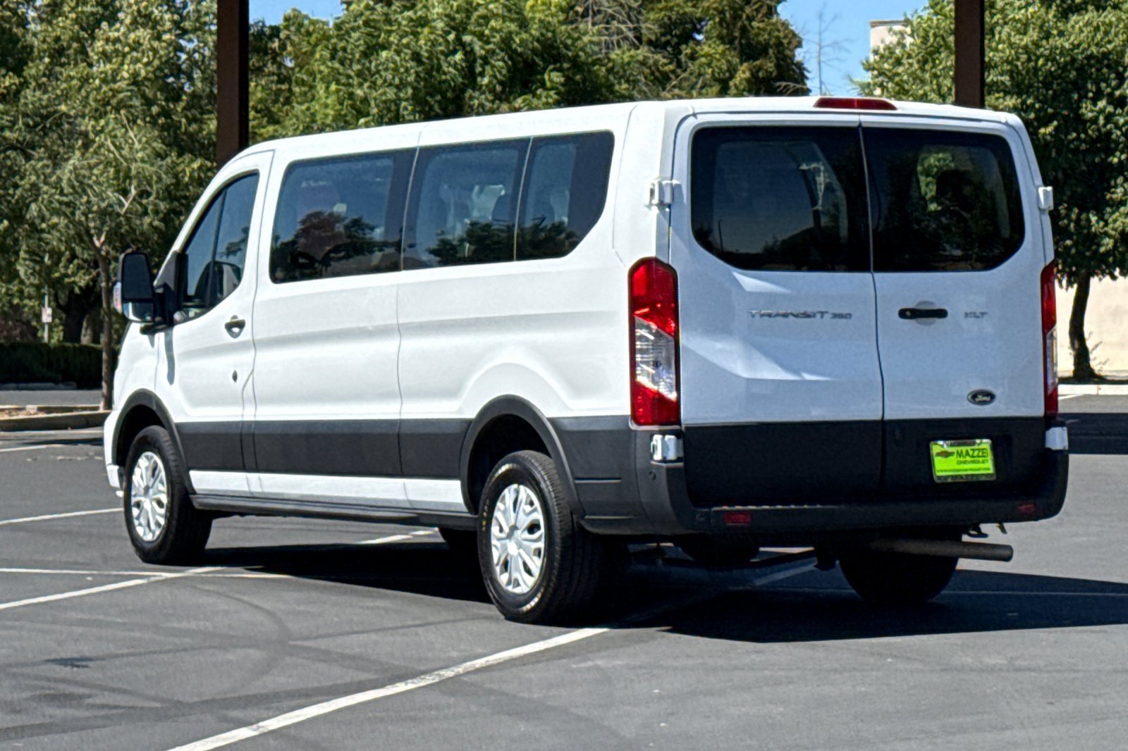 Used 2023 Ford Transit 350 XLT RWD image 3