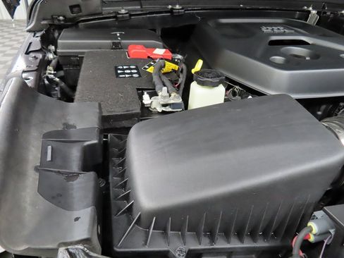 Used 2021 Jeep Wrangler Unlimited Sahara image 24