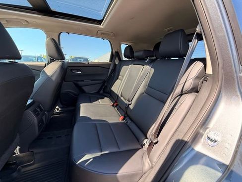 Certified 2023 Nissan Rogue SV w/ SV Premium B Package AWD/4WD image 16