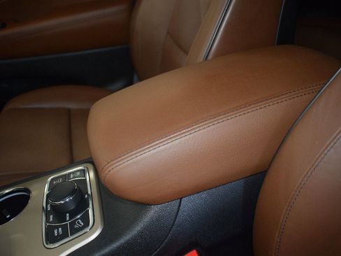 Used 2015 Jeep Grand Cherokee Summit w/ Platinum Series Group image 38