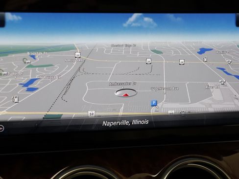 Used 2017 Mercedes-Benz E 300 4MATIC image 10