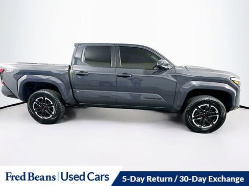 Used 2024 Toyota Tacoma TRD Sport image 9