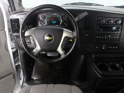 Used 2016 Chevrolet Express 3500 LT w/ LT Preferred Equipment Group image 7