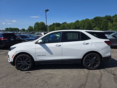 Used 2023 Chevrolet Equinox RS w/ RS Leather Package AWD/4WD image 4