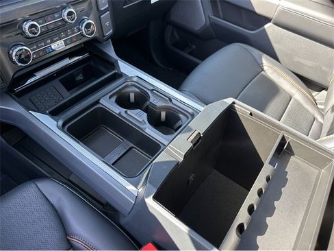 New 2025 Ford F250 Lariat w/ Lariat Ultimate Package image 34