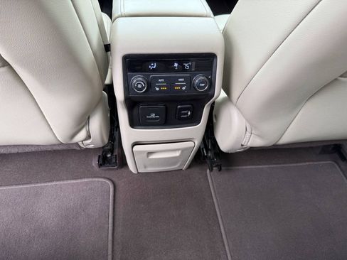 Used 2017 GMC Acadia Denali w/ Technology Package AWD/4WD image 13