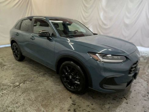 Certified 2025 Honda HR-V Sport image 2