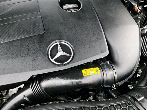 Used 2022 Mercedes-Benz GLC 300 image 30